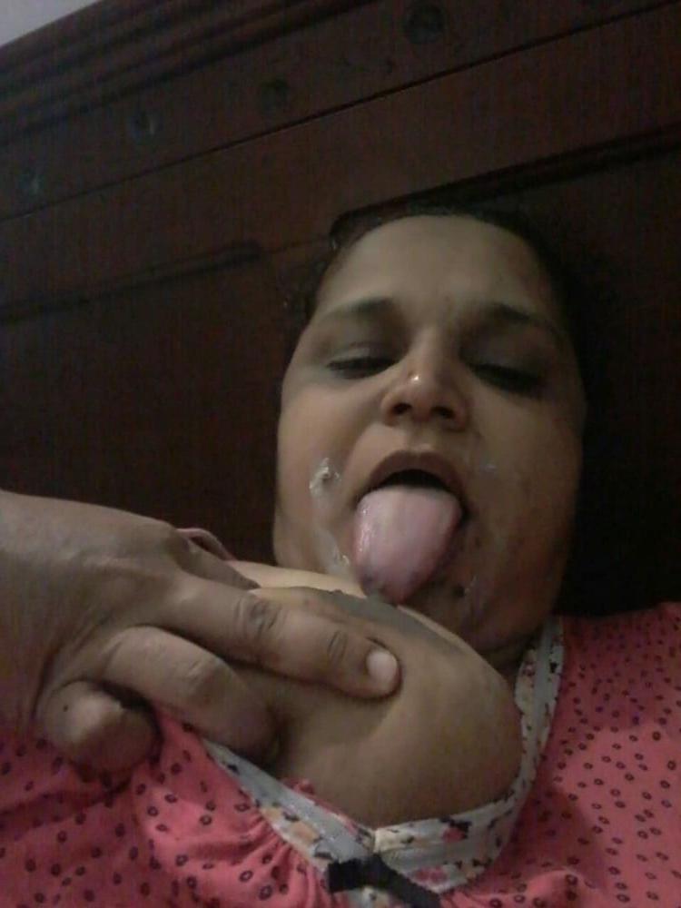 10P Indo Paki Muslim Mature Hijab Slut Whore shows her BIG BOOBS