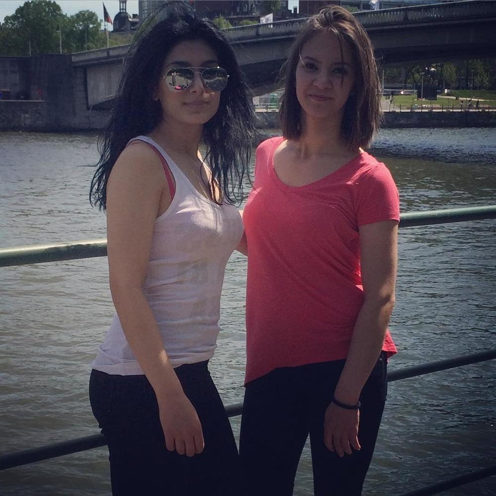 25P Young hot single mom