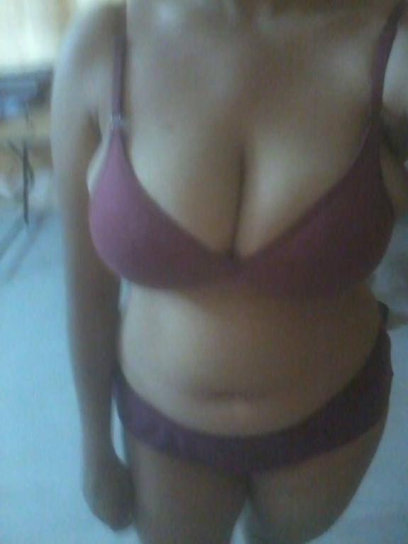 17P desi big boobs wife sonal