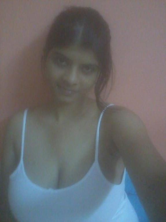 17P desi big boobs wife sonal