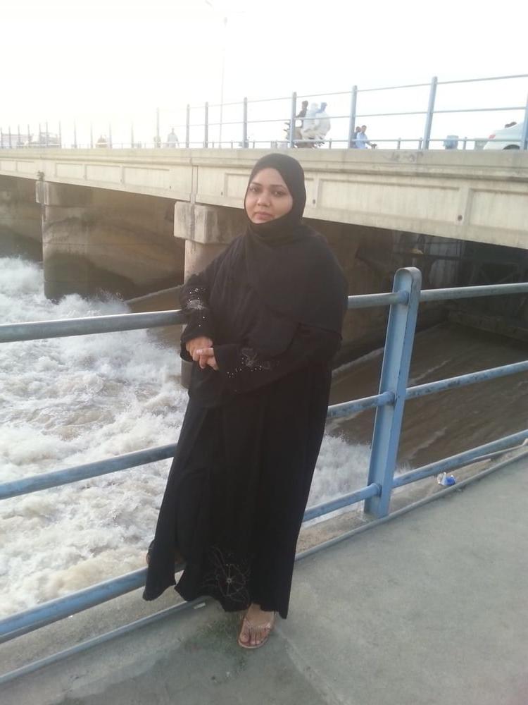 25P Indo Paki Muslim Mature Hijab Whore gets FUCKED - BIG BOOBS