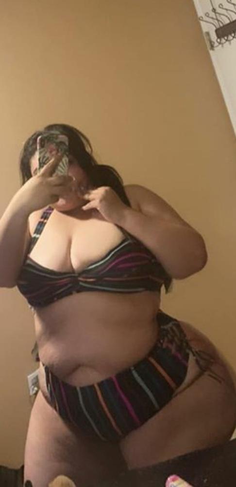 25P White mega big booty bbw pear Ana