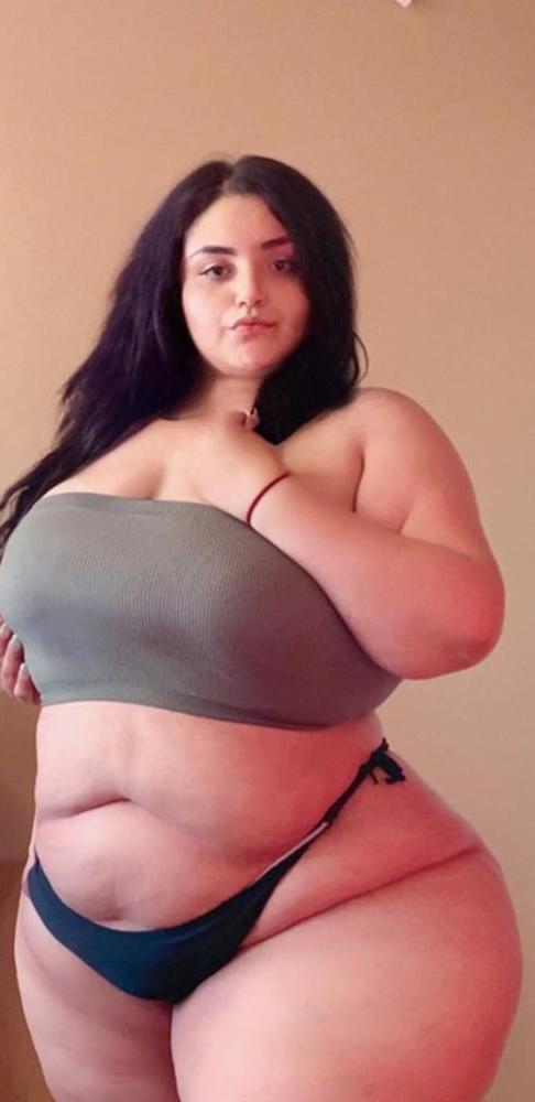 25P White mega big booty bbw pear Ana