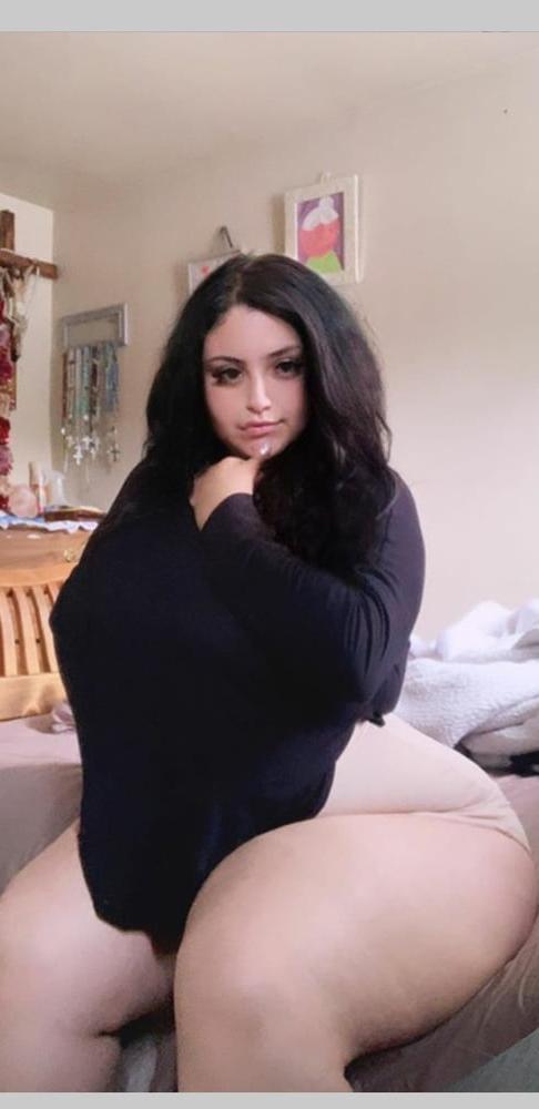 25P White mega big booty bbw pear Ana