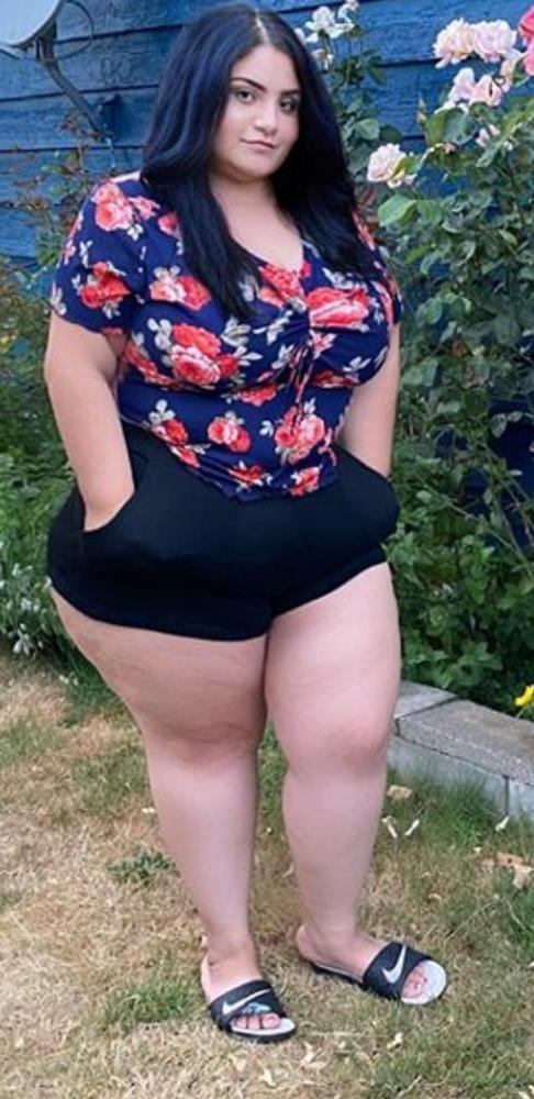 25P White mega big booty bbw pear Ana