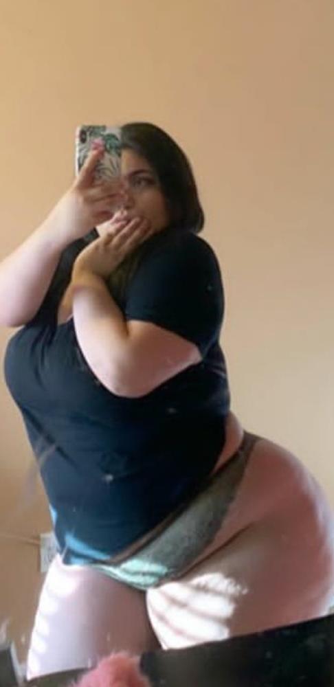 25P White mega big booty bbw pear Ana