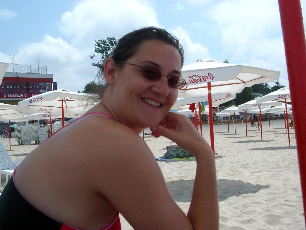 25P Mrs McKay from Crawley UK