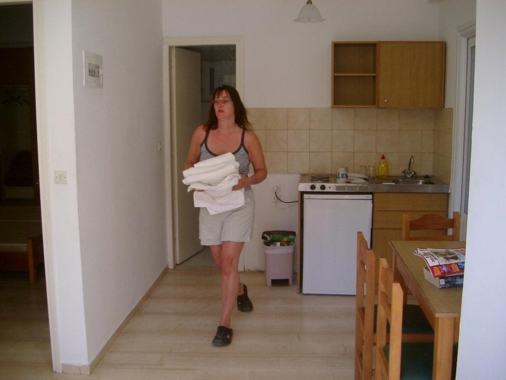 25P Mrs McKay from Crawley UK