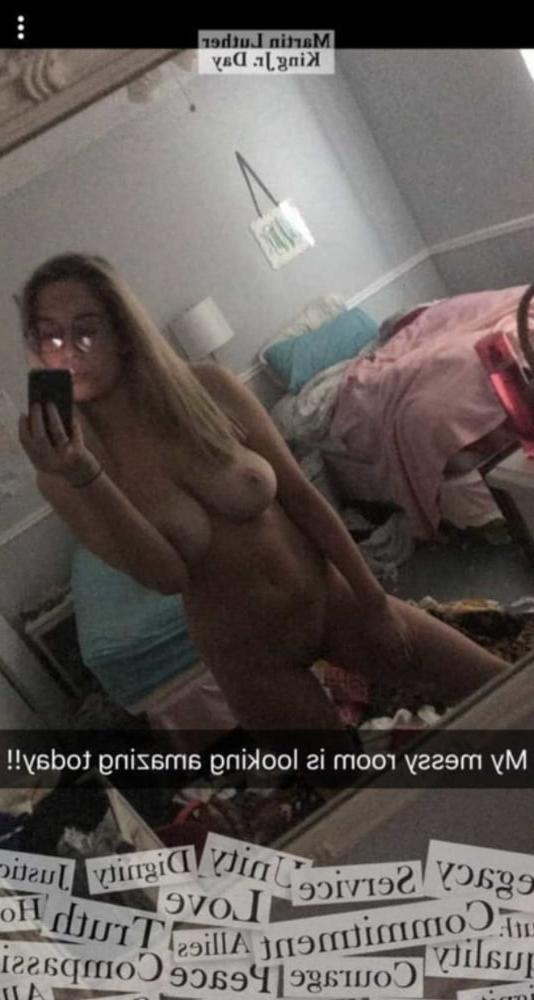 25P That's what she posted 31 (Selfie in English)