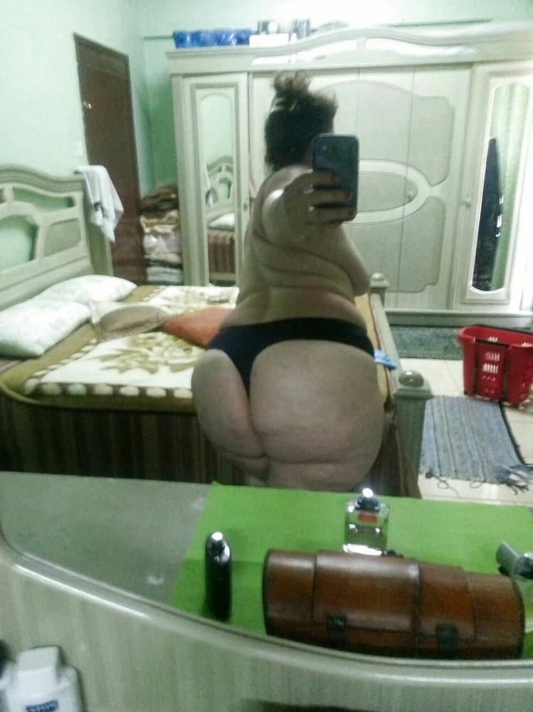 25P The BIGGEST Arab Ass - BIG Booty Hijab BBW MILF Whore