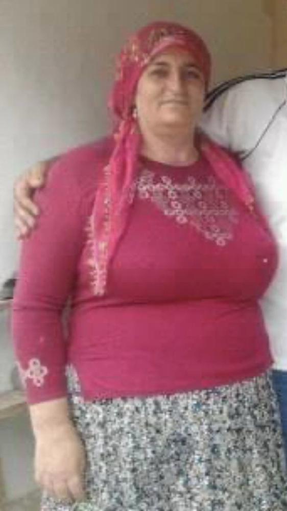 6P Turkish Muslim Hijab Mature - BIG BOOBS Granny (NON-Porn)