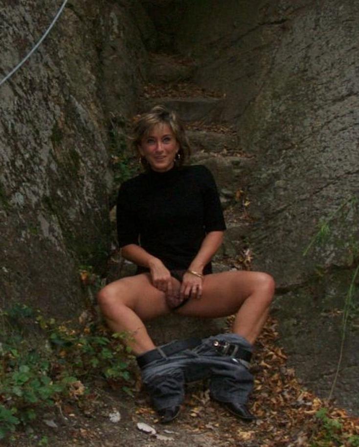 25P Hot Horny Mom