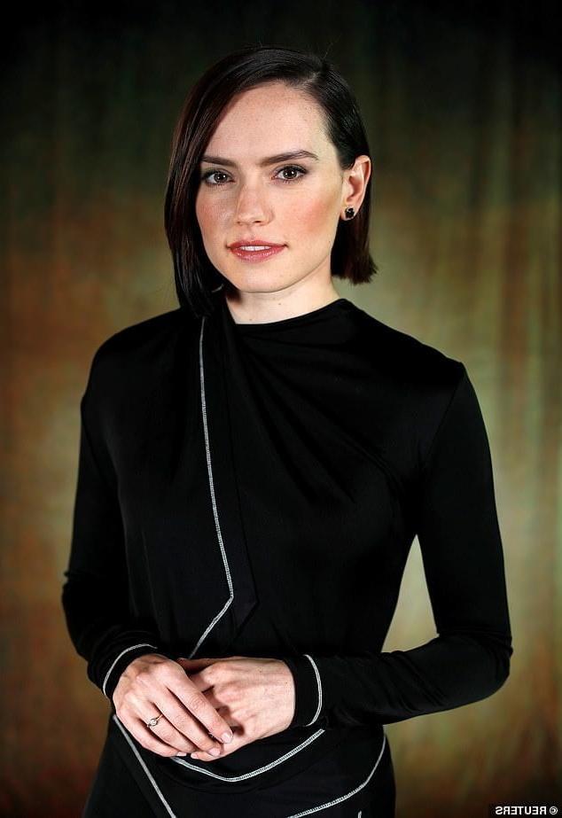 25P Daisy Ridley Cum Museum