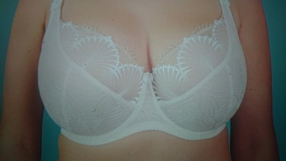 13P Big boobs bra preview.