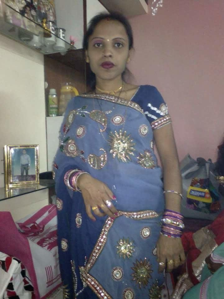 9P My mom blue saree hot sexy