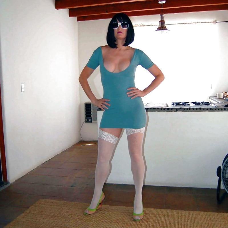25P MATURES DRESSED LIKE SLUTS 56