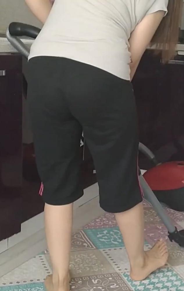 19P Turkish MILFS Mom Cleaning Show Photo Mama Turkey