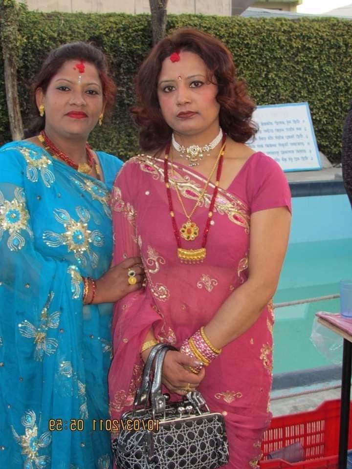 25P My mom hot saree blouse  sexy