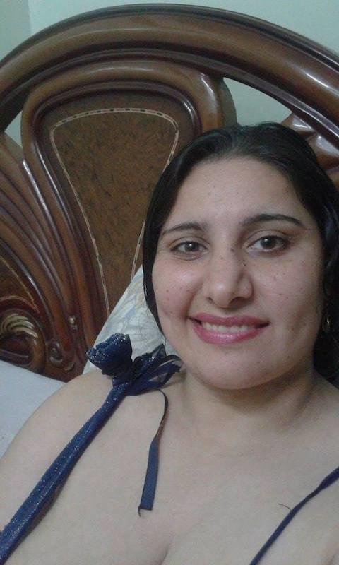 20P Arab Mature Hijab Whore - BIG BOOBS MILF (NON-Porn)