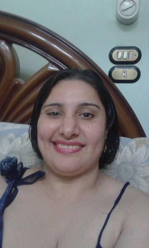 20P Arab Mature Hijab Whore - BIG BOOBS MILF (NON-Porn)