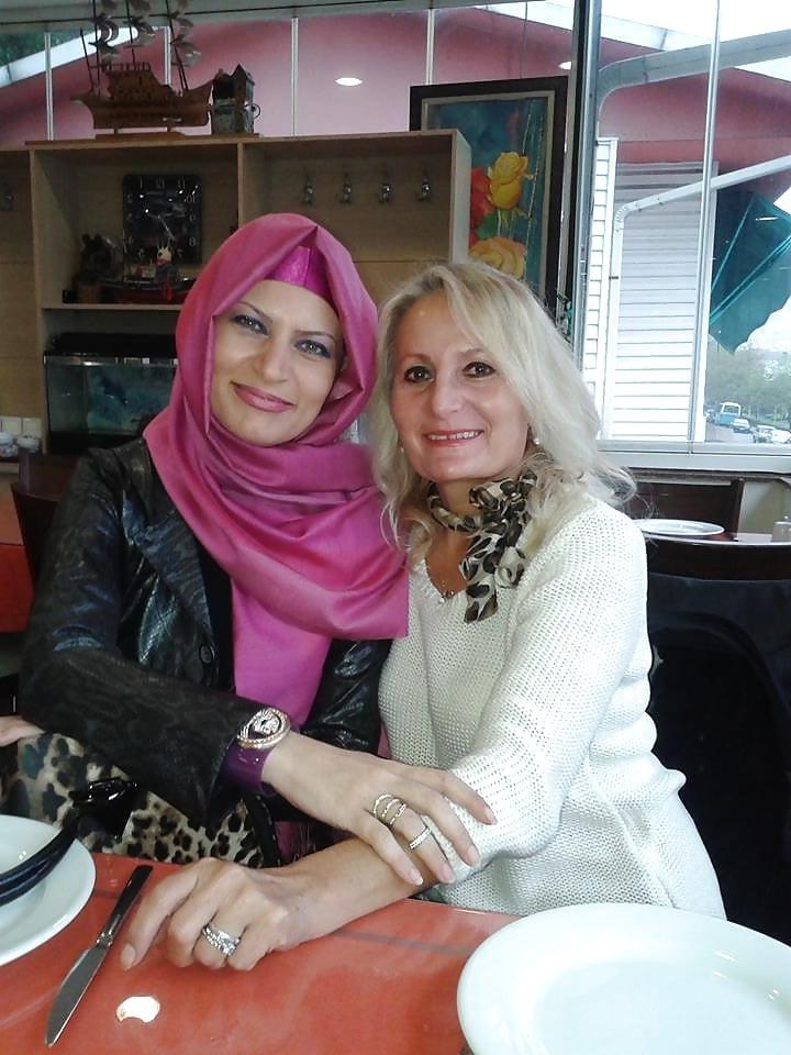 25P turkish mom mother olgun hijab