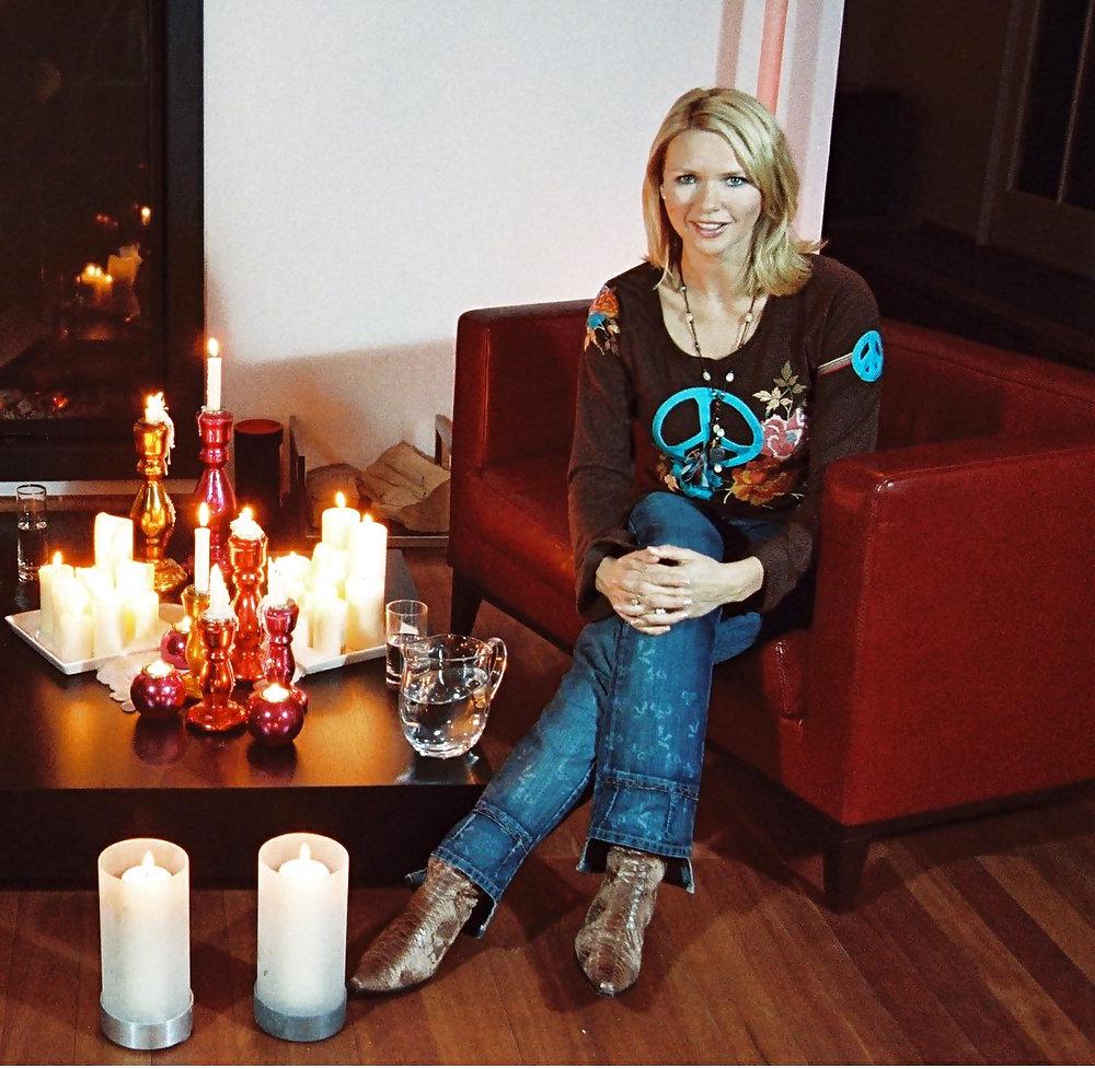 25P Veronica Ferres - Mature German TV Star