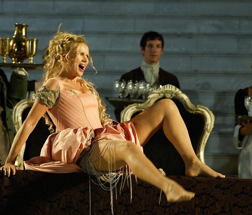 25P Veronica Ferres - Mature German TV Star
