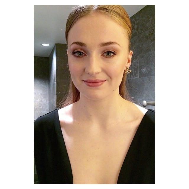 25P Sophie Turner Cum Trigger