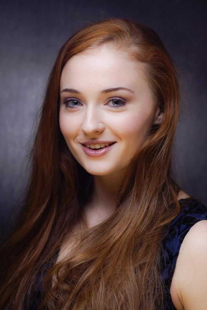 25P Sophie Turner Cum Trigger