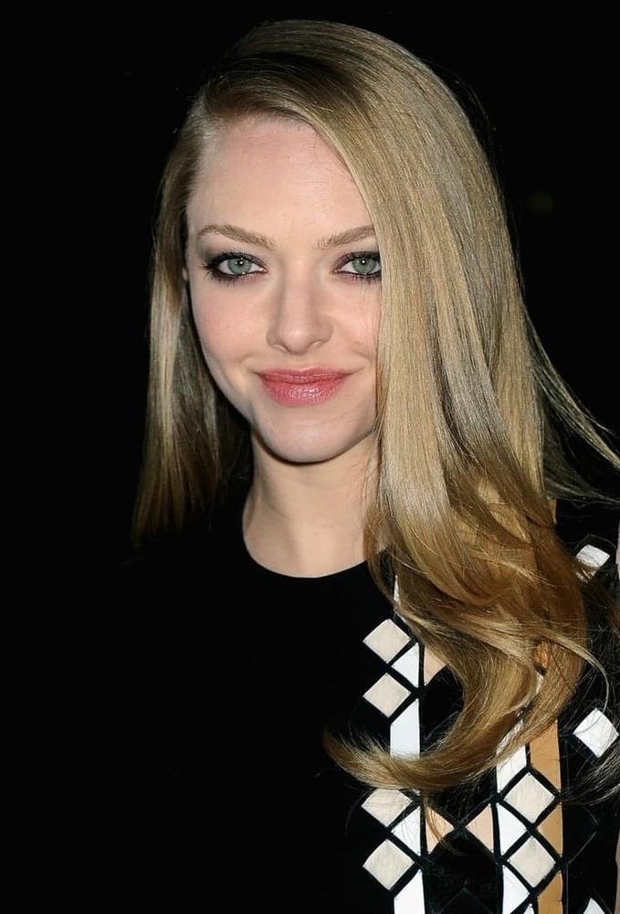 25P Amanda Seyfried Cum Trigger