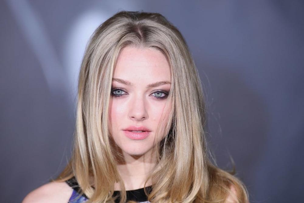 25P Amanda Seyfried Cum Trigger