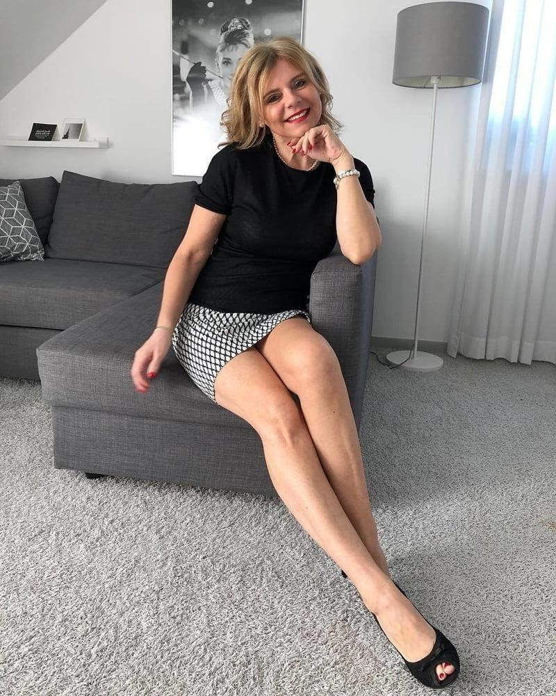 25P Magic of MILFs 123