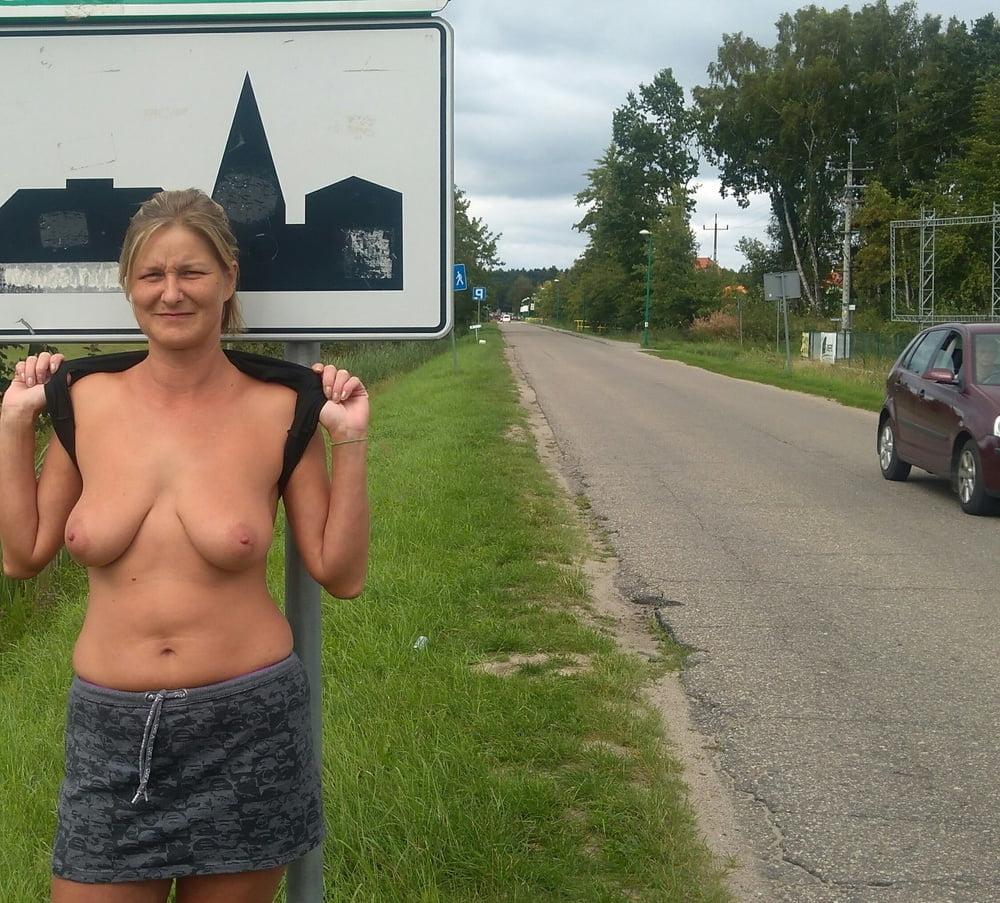 25P exhibitions en voiture