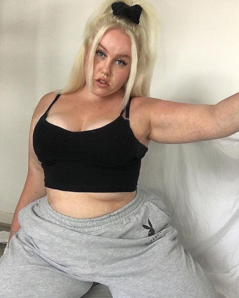 25P Cum bucket stacy