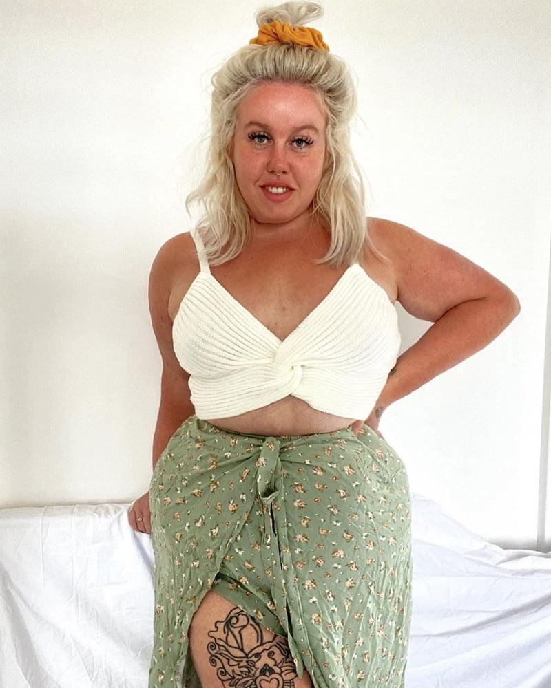 25P Cum bucket stacy