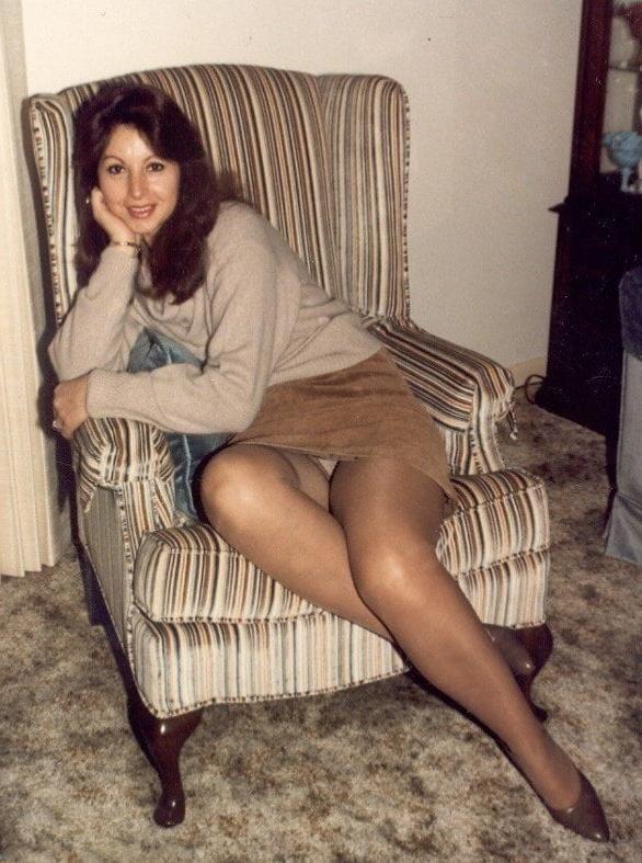 25P MILF Pussy To CUM To