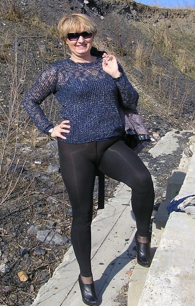 25P MILF Pussy To CUM To