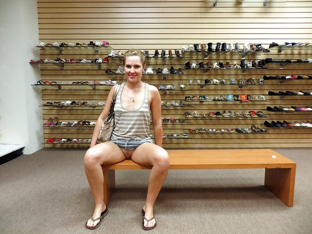 10P Store Whores 036