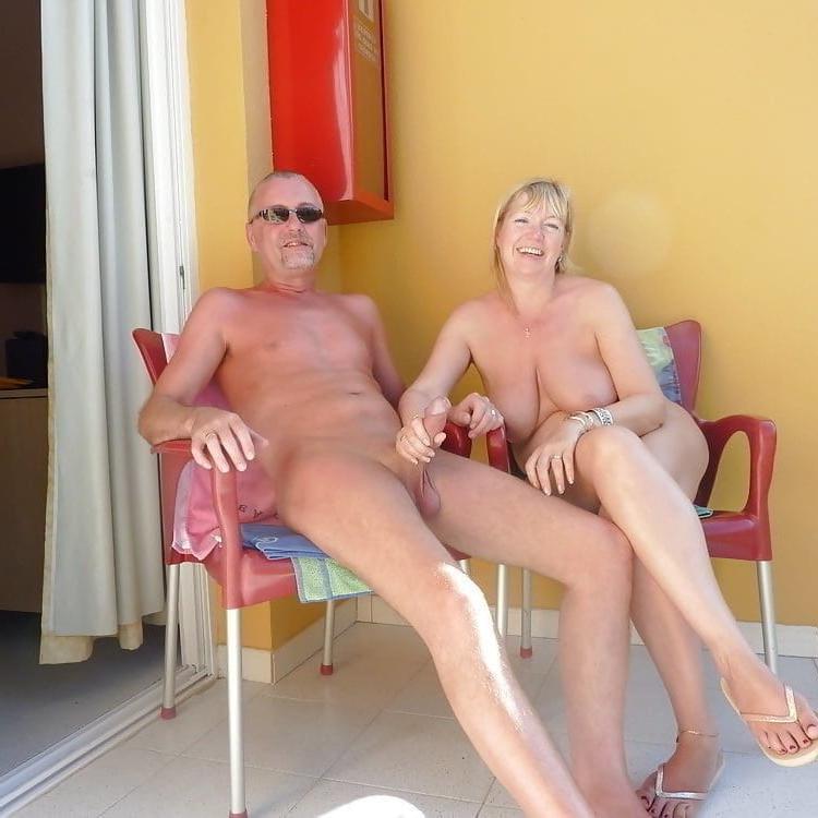 24P COUPLES NAKED 18