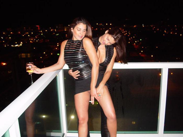25P Late Night Brunette Love on a Balcony