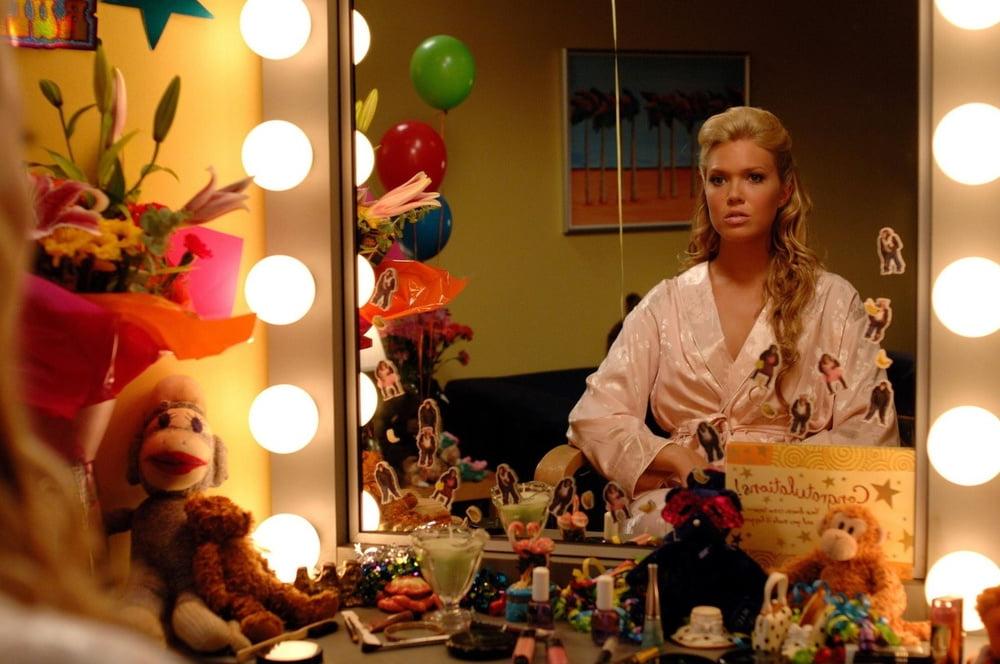 16P Mandy Moore - "American Dreamz" Stills (2006)