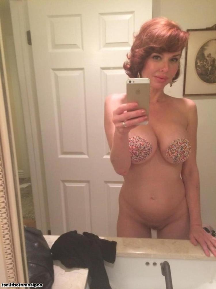 25P Sensuous Matures