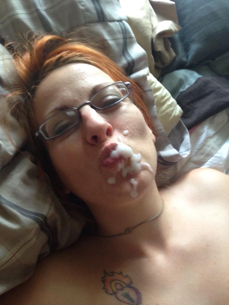 25P Tattoed redhead MILF with big boobs