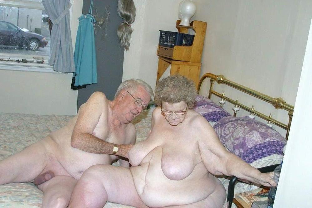 25P Mature Couples