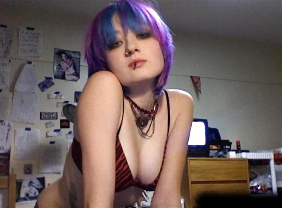 25P Emo teen