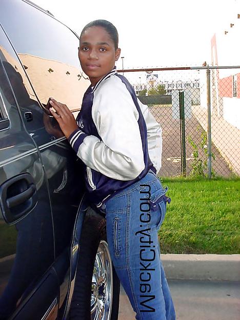 20P Diva Phat Booty Chick.