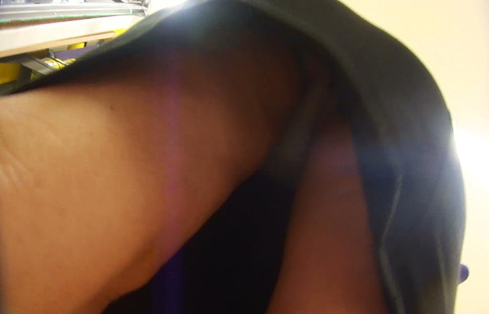7P Store Upskirt 16