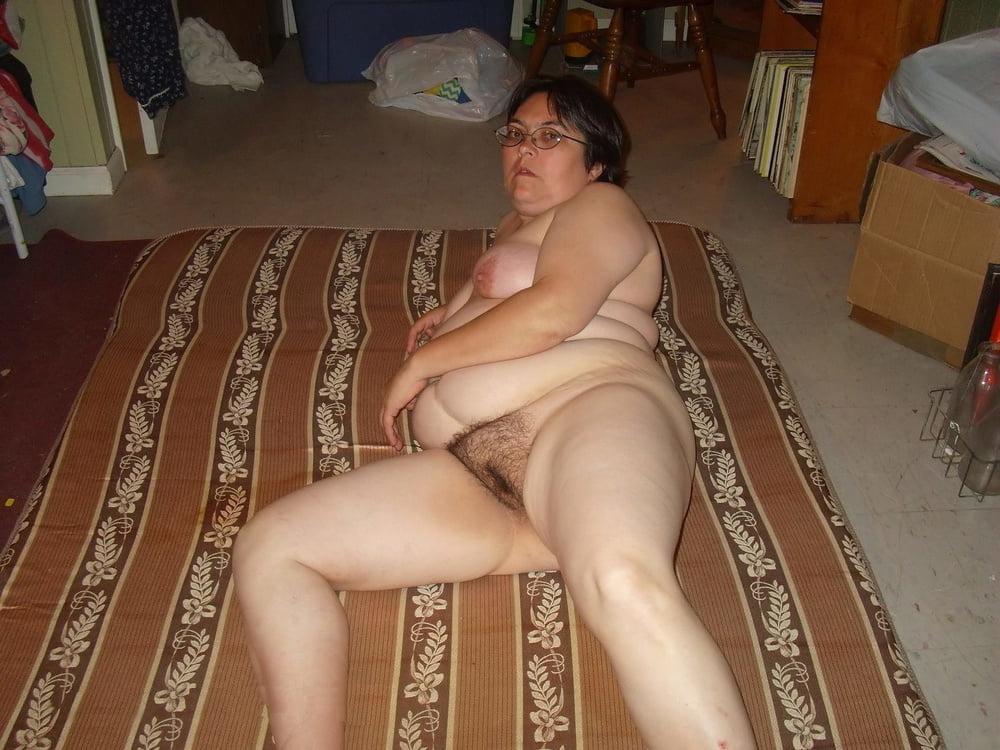 25P Who likes pornstars? Housewives are the best!