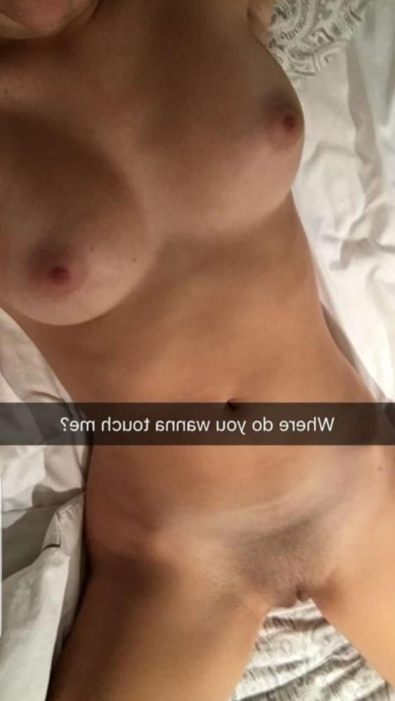 25P That's what she posted 30 (Selfie in English)