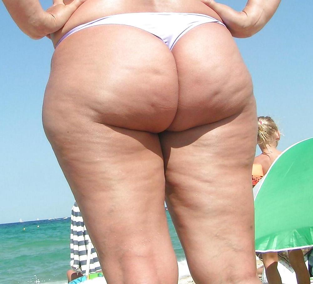 6P Wife big ass on the beach